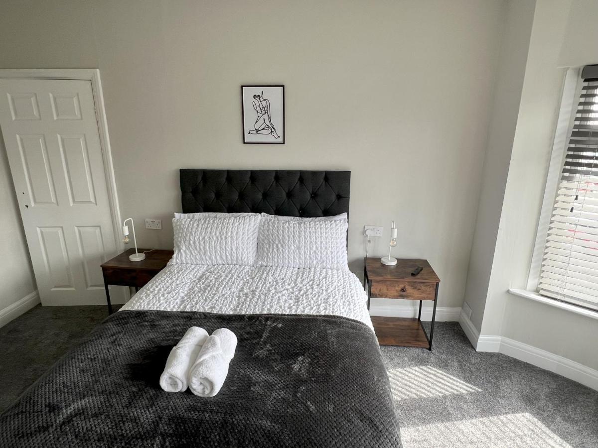 Kim Family Holiday Get-Away 4 Bedrooms 2 Baths Блэкпул Экстерьер фото