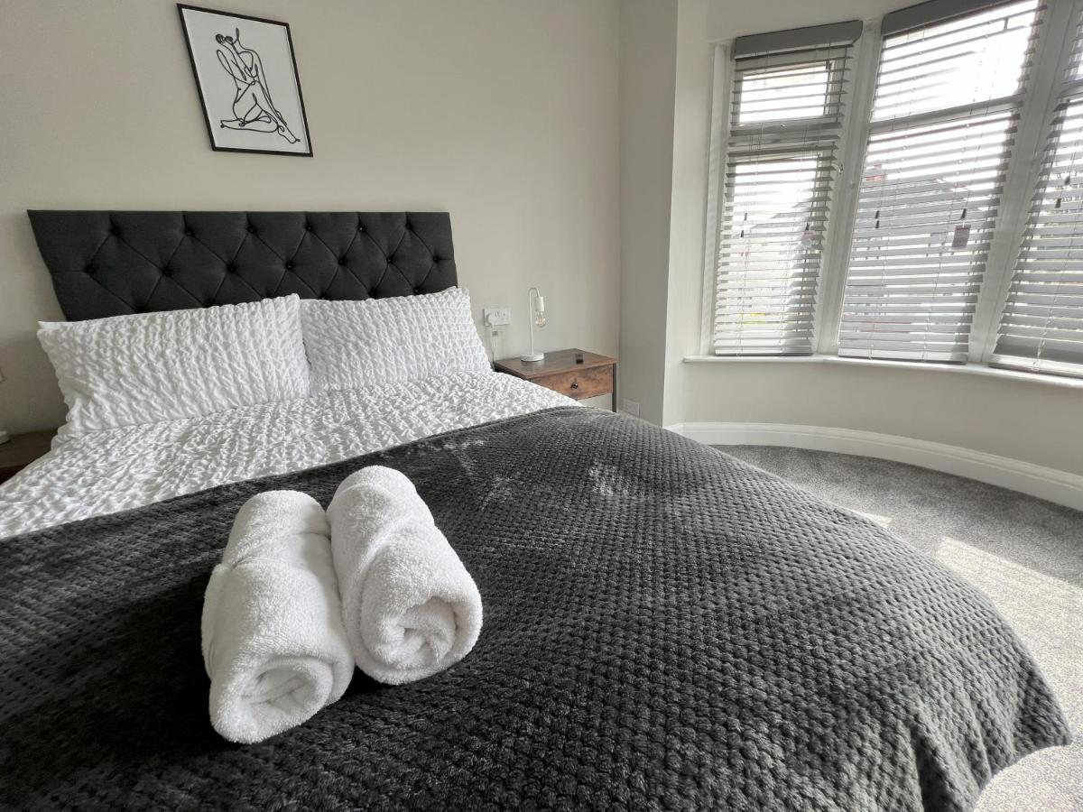 Kim Family Holiday Get-Away 4 Bedrooms 2 Baths Блэкпул Экстерьер фото